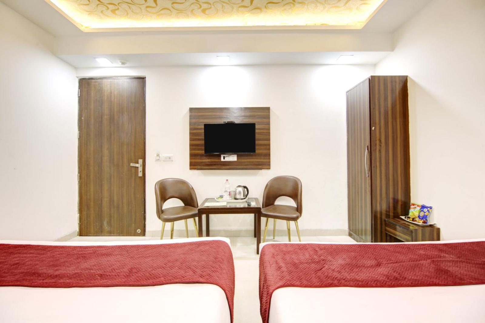 Hotel Devrana Delhi Airport Nova Deli Exterior foto
