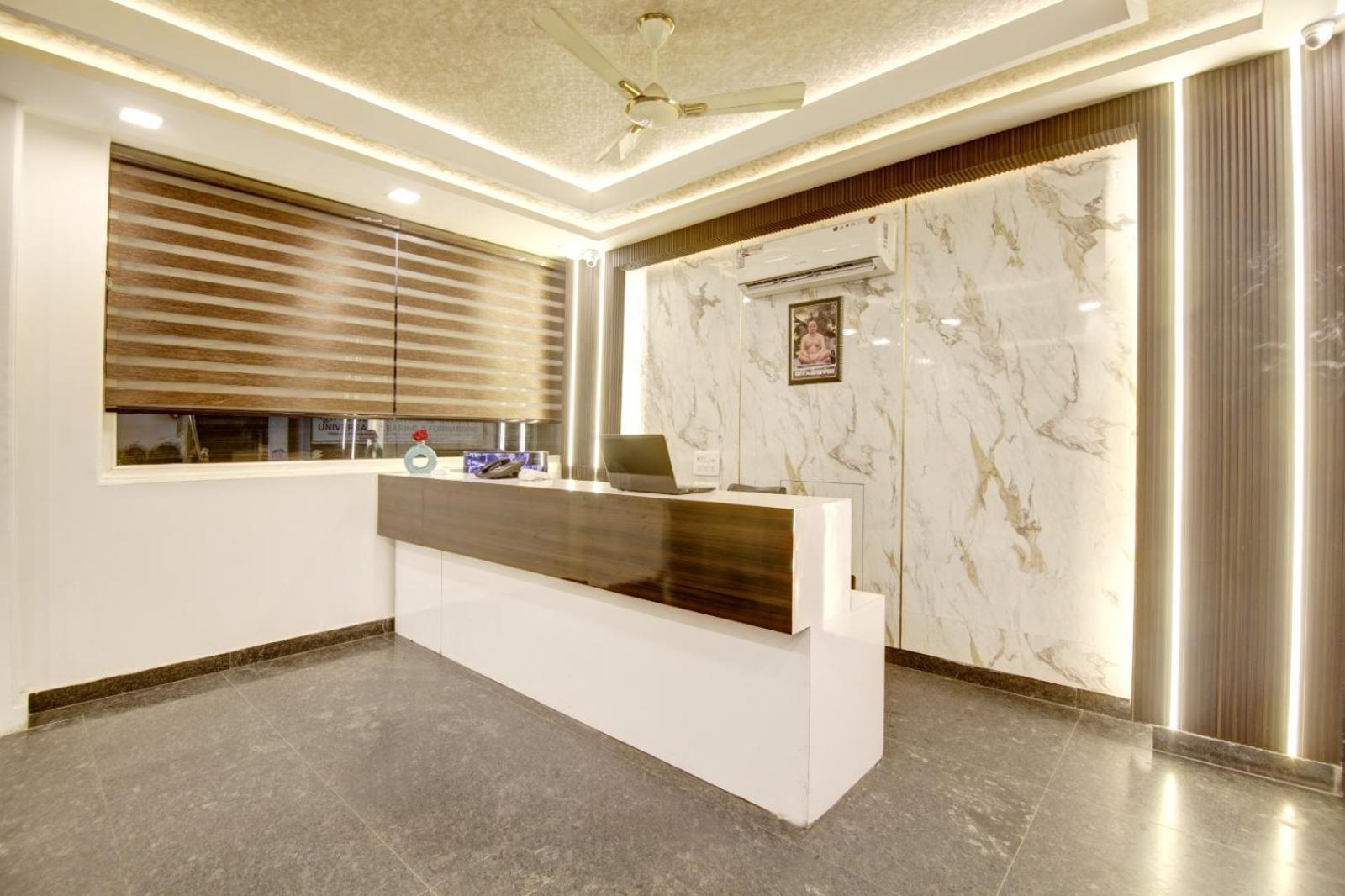 Hotel Devrana Delhi Airport Nova Deli Exterior foto